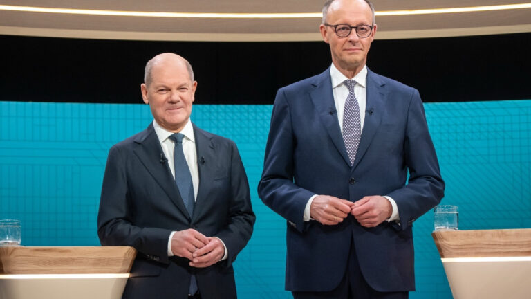 Wirtschaftskrise in Deutschland: Merz-Regierung fällt Wachstumsprognose erneut