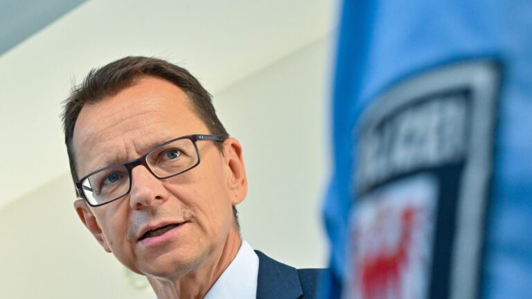 Brandenburgs Innenministerin entlässt Verfassungsschutzchef im Machtkampf um Politisierung des Verfassungsschutzes