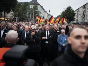 AfD-Marsch in NRW: Chaos und Versagen der traditionellen Parteien