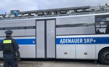 „Adenauer-Bus“ in Gießen: Wird die Polizei mit Linksradikalen zusammenarbeiten?