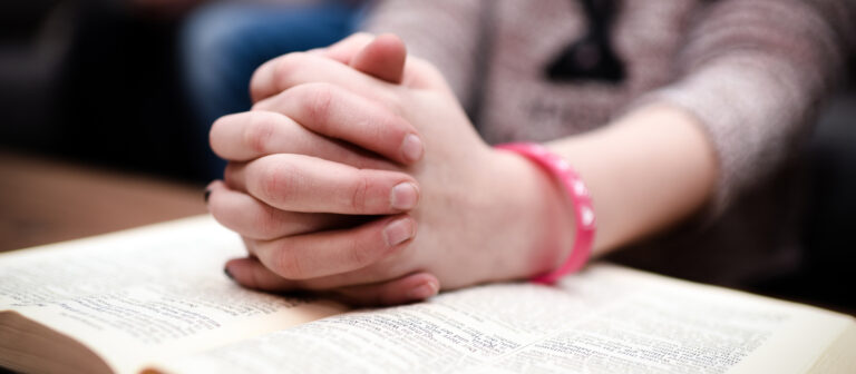 Katholizismus kehrt zurück: Die Jugend in Deutschland erkennt den Glauben