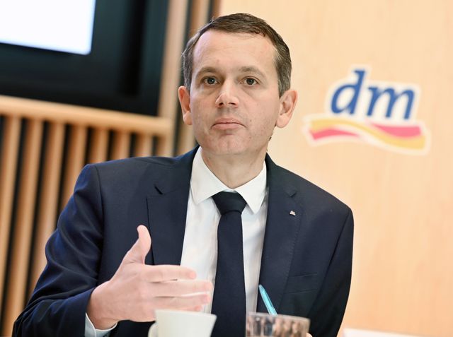 Titel: „Widerstand gegen Erpressung – dm-Chef Werner stellt sich quer“