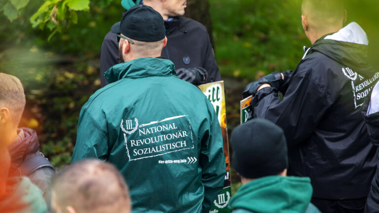 „Masseneinbürgerungen unter wachsender Kritik“