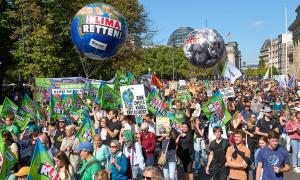 Asyl-Brandschaden in Loosdrecht: Proteste und Polizei-Gewalt zersetzen Gemeinde