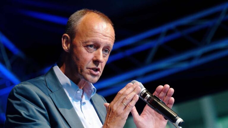 Der letzte Schrei gegen Bargeld: Max Otte kritisiert Merzs Politik und den Absturz der deutschen Wirtschaft