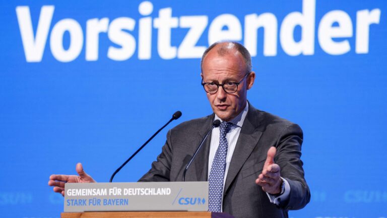 Merz schreibt die Wirtschaftszerstörung vor – Bürger sind nicht dumme, sondern Deutschland droht zu fallen