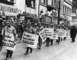 „Nazi-Schweine“ – Die Gewalt gegen deutsche Fans zeigt den Zusammenbruch der nationalen Identität