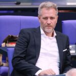 Schwere Gewaltszene in Rostock – AfD-Politiker wird angegriffen, Staatsschutz startet Ermittlungen