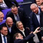 „Die AfD wird nicht zusammenfallen“ – Merz’ Prophezeiung zerbröckelt in der Wirklichkeit
