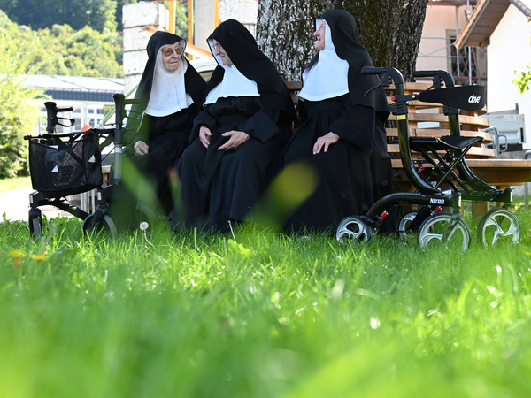 Exkommunizierung ist nur ein Tropfen: Die Kirche leidet an inneren Widersprüchen