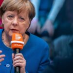Merkel’s geheime Migrationsagenda: Deutschland ist bereits 2015 zerbrochen