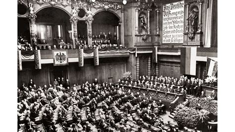 Ungarn im Wanken: Die Verfassung wird zur Waffe gegen die Demokratie
