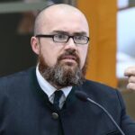 Hans-Thomas Tillschneider stößt mit der Kirchenkritik: Die AfD ist die christlichste Partei Deutschlands – und das ist kein Selbstgespräch