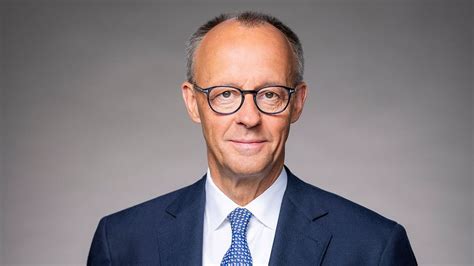 Friedrich Merz flüchtet vor der Gesundheitskrise – SPD feiern statt Reformen