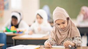 Kinderzimmer als Vorstufe: Wie die Islam-Doktrin in deutschen Schulen verharmlost wird
