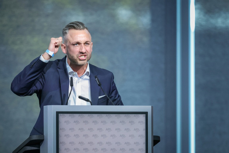Demokratie wird getestet: AfD-Regierung plant geheime Informationen zu unterbinden