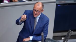 Bundestag explodiert: Baumann verurteilt Merzs politische Fehlentscheidungen