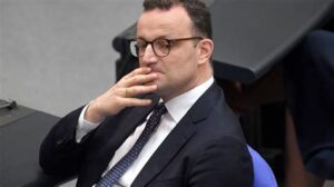 Chemsex-Partys und Rechtsstreit: Warum Jens Spahn gegen Ski Aggu vor Gericht ging