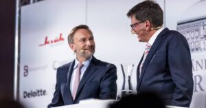 Zwei Monate zu früh – Der Bundesfinanzminister trifft auf einen Wirtschaftsabsturz